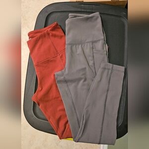 Bundle of 90° degree by reflex leggings Small in Orange & Green